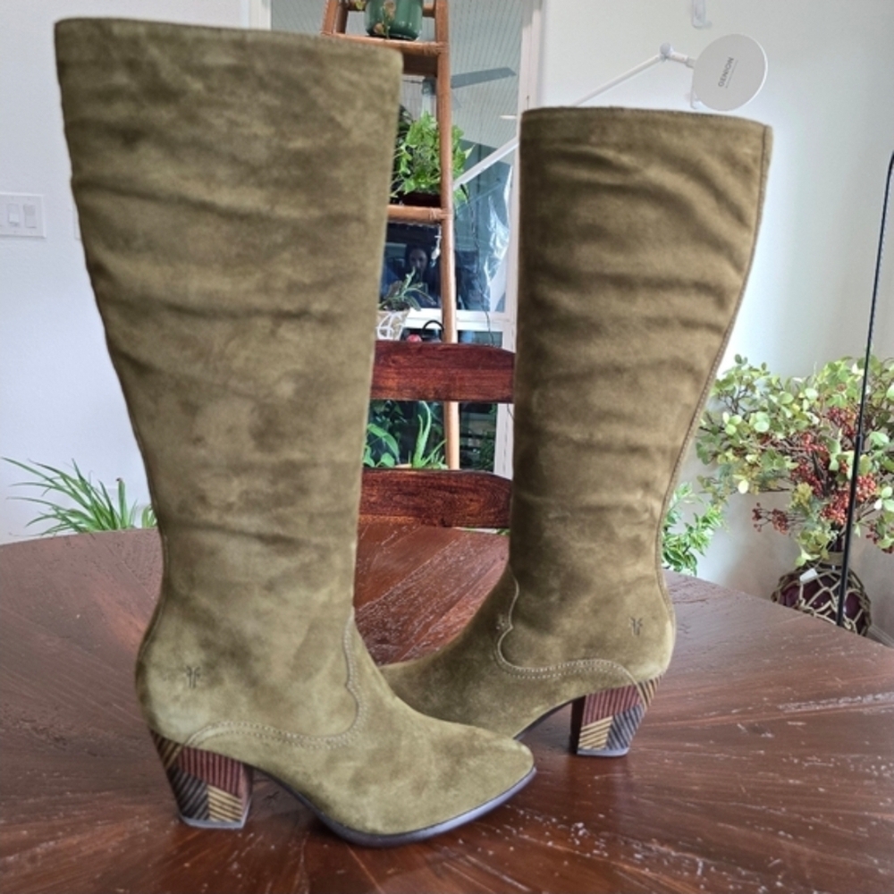 NWB FRYE Reed Inside Zip Tall Boots - Khaki 7
